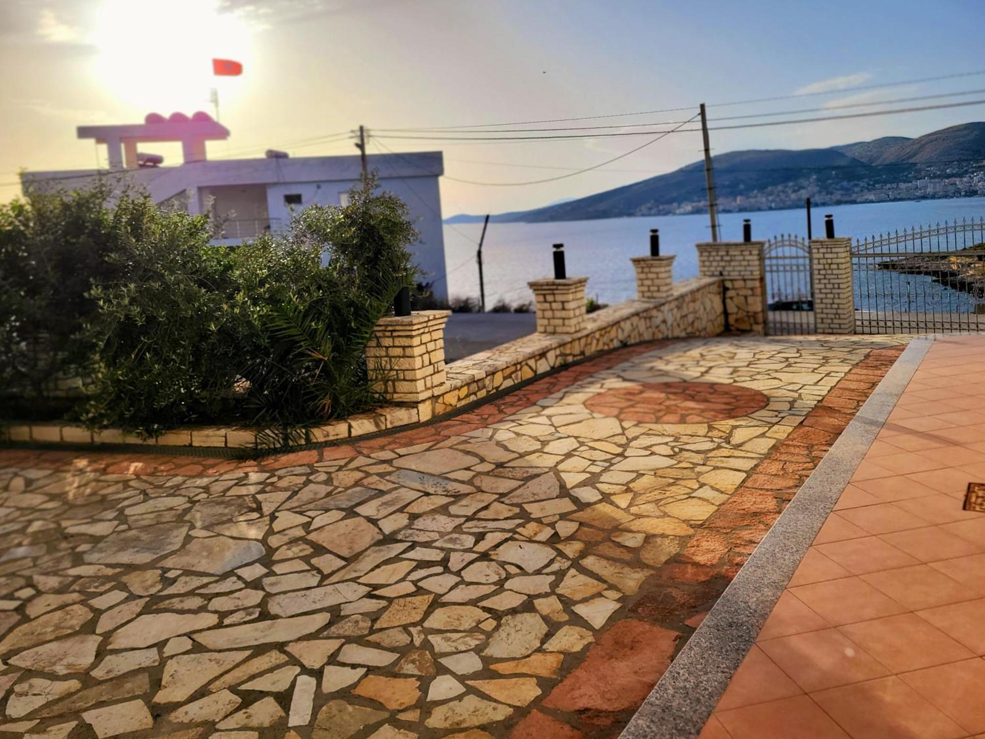 Ferienwohnung Vila Sulozeqi Sarandë Exterior foto