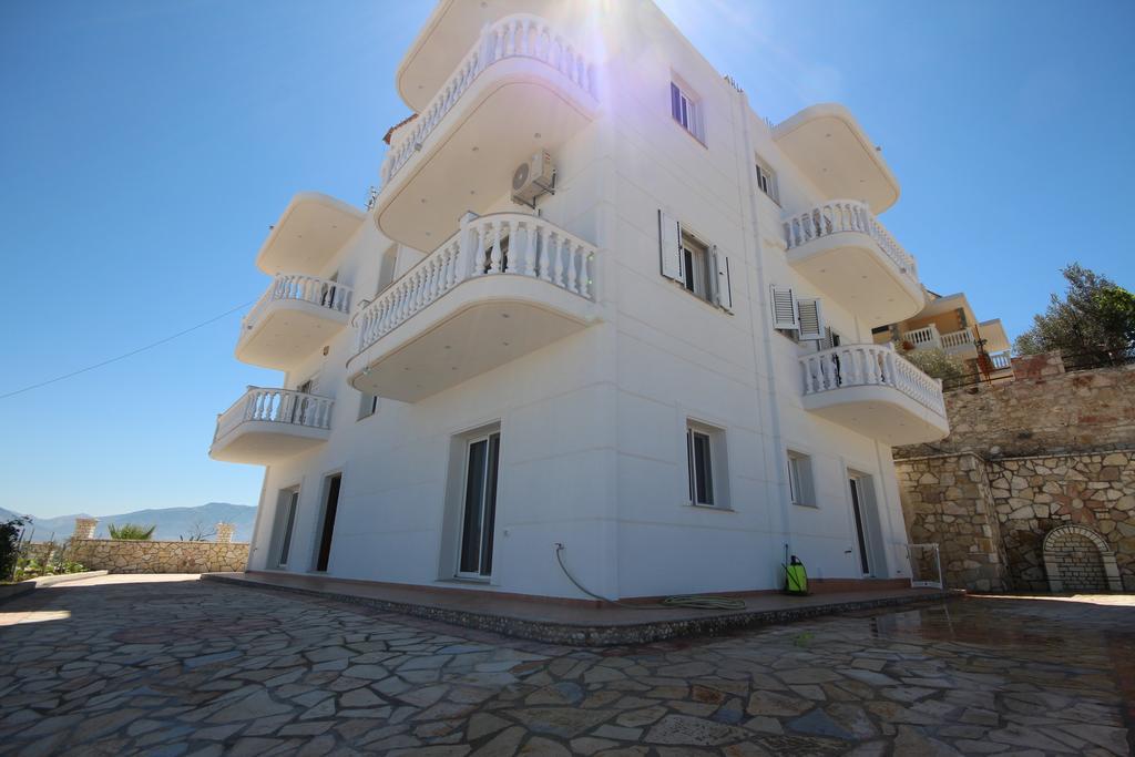 Ferienwohnung Vila Sulozeqi Sarandë Exterior foto