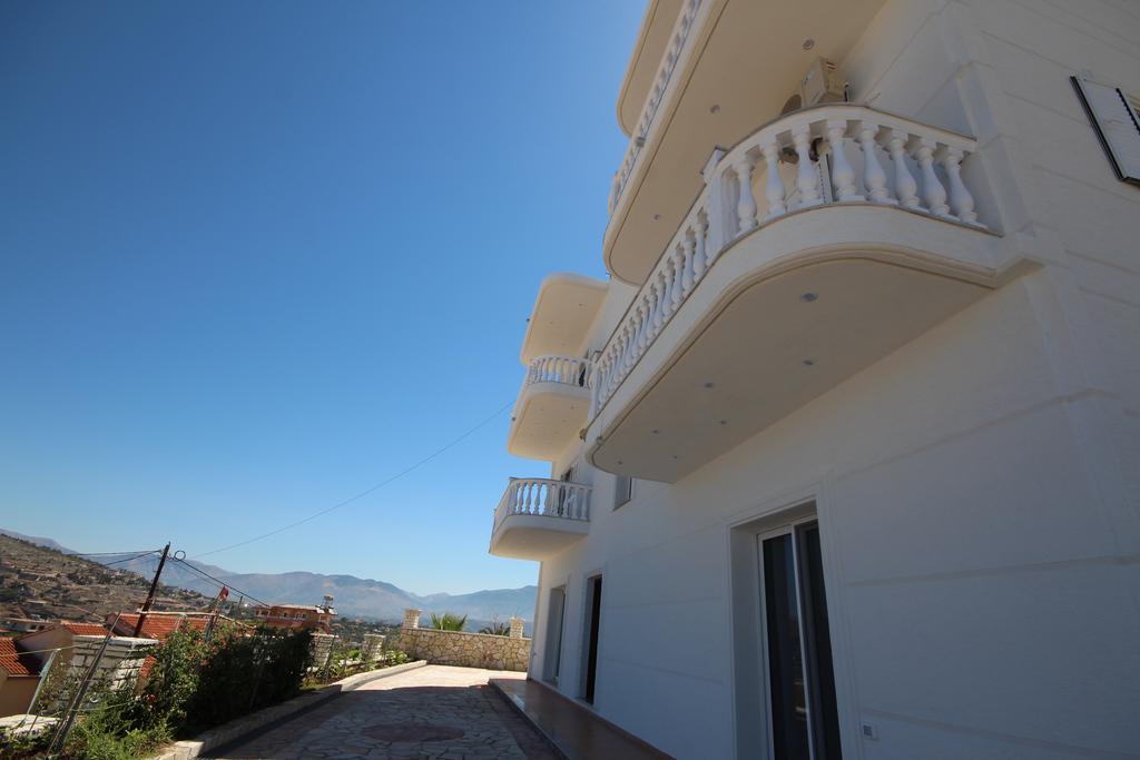 Ferienwohnung Vila Sulozeqi Sarandë Exterior foto